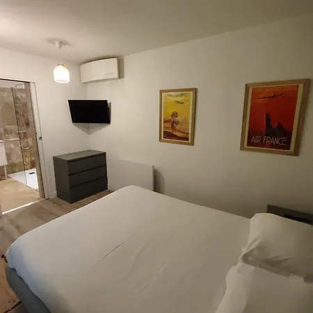 Apartment Sur Patio Au Coeur Des Chartrons Bordeaux