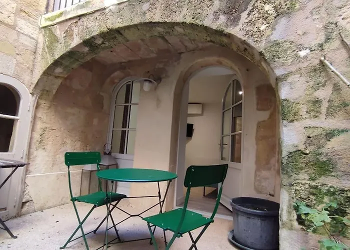 Sur Patio Au Coeur Des Chartrons * Бордо